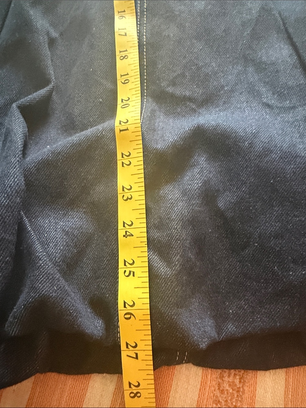 Pilcro bubble hem skirt dark blue. - Picture 9 of 9